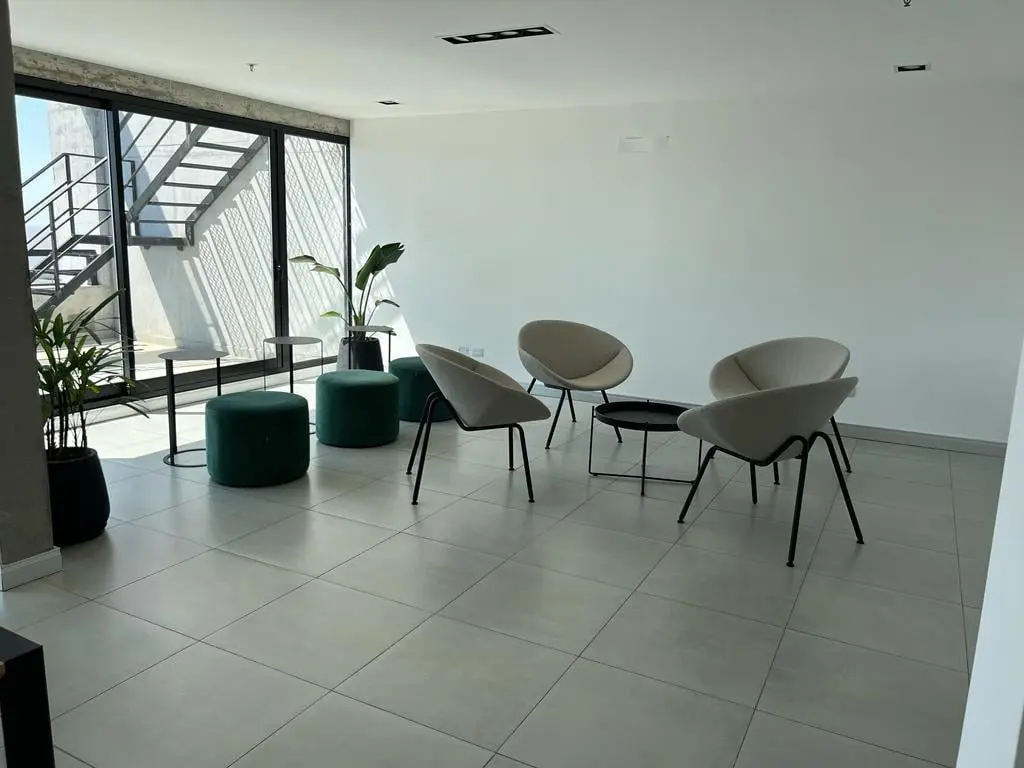 Venta Oficina de 1 ambiente en Olivos 4