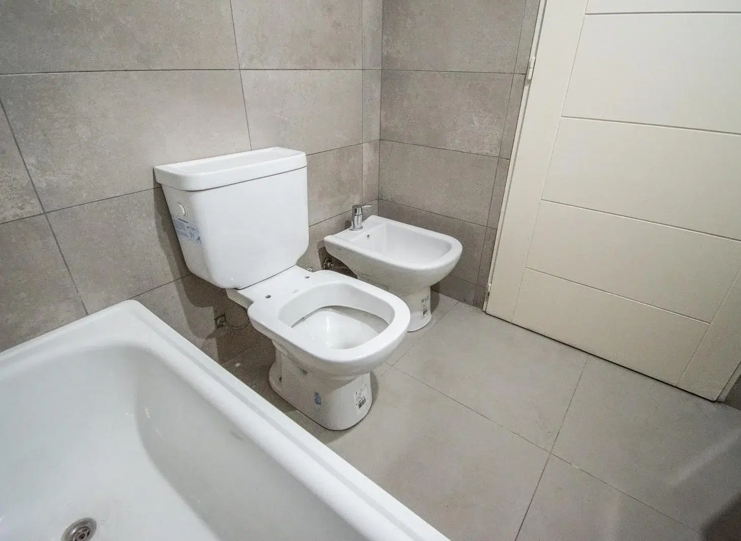 VENTA DEPARTAMENTO A ESTRENAR CONTRAFRENTE 2 AMBIENTES VILLA LURO 4