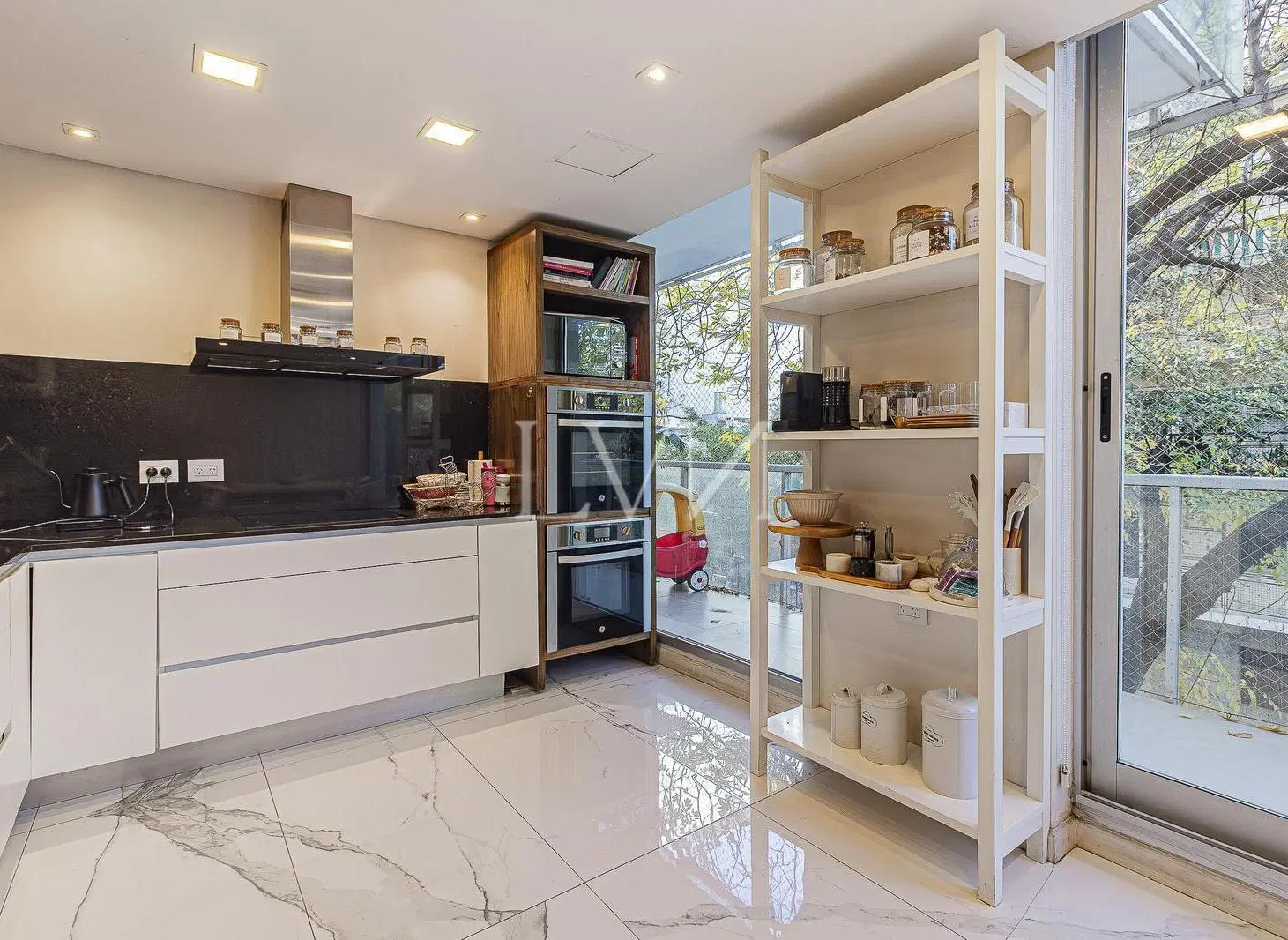 Exclusivo departamento 5 amb en venta Palermo Chico 2