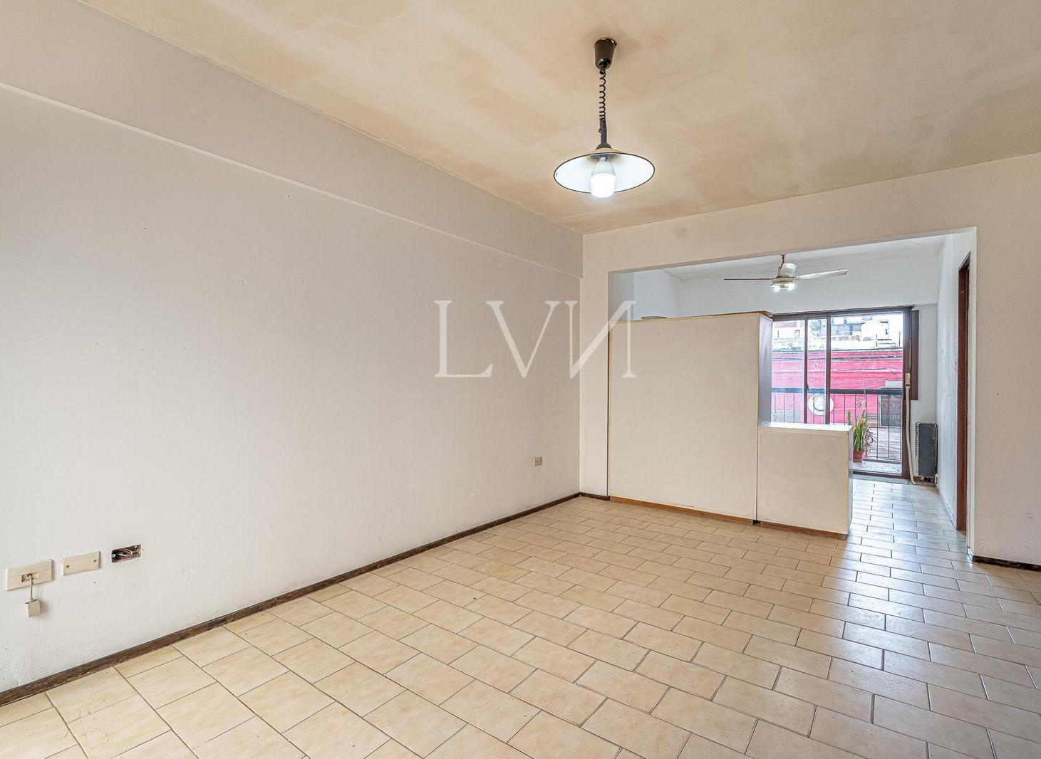 Foto de Venta Departamento Monoambiente Divisible Santos Lugares con Patio Y, imagen 5