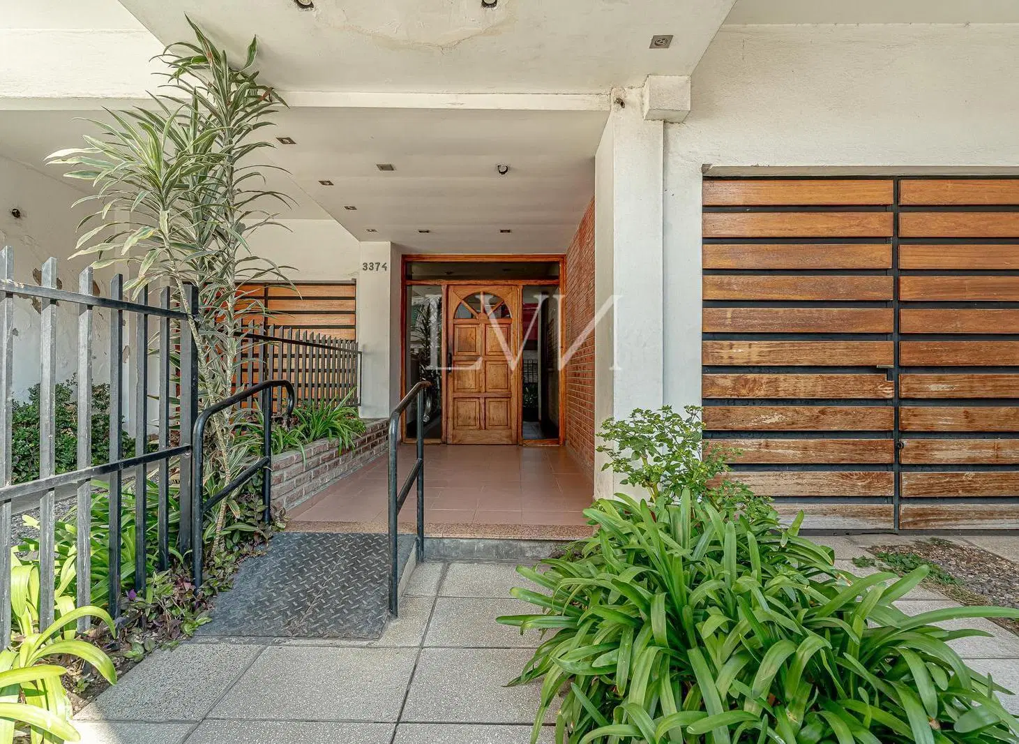 Venta Departamento Monoambiente Divisible Santos Lugares con Patio 4