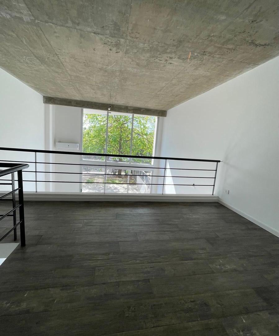 Venta departamento 2 ambientes loft con galeria y jardin - Pilar