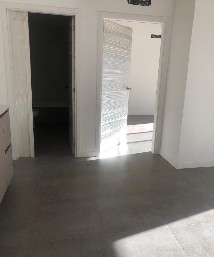Foto de ALQUILER DEPARTAMENTO 2 AMBIENTES EN LIBERTADOR AL RIO - OLIVOS., imagen 2