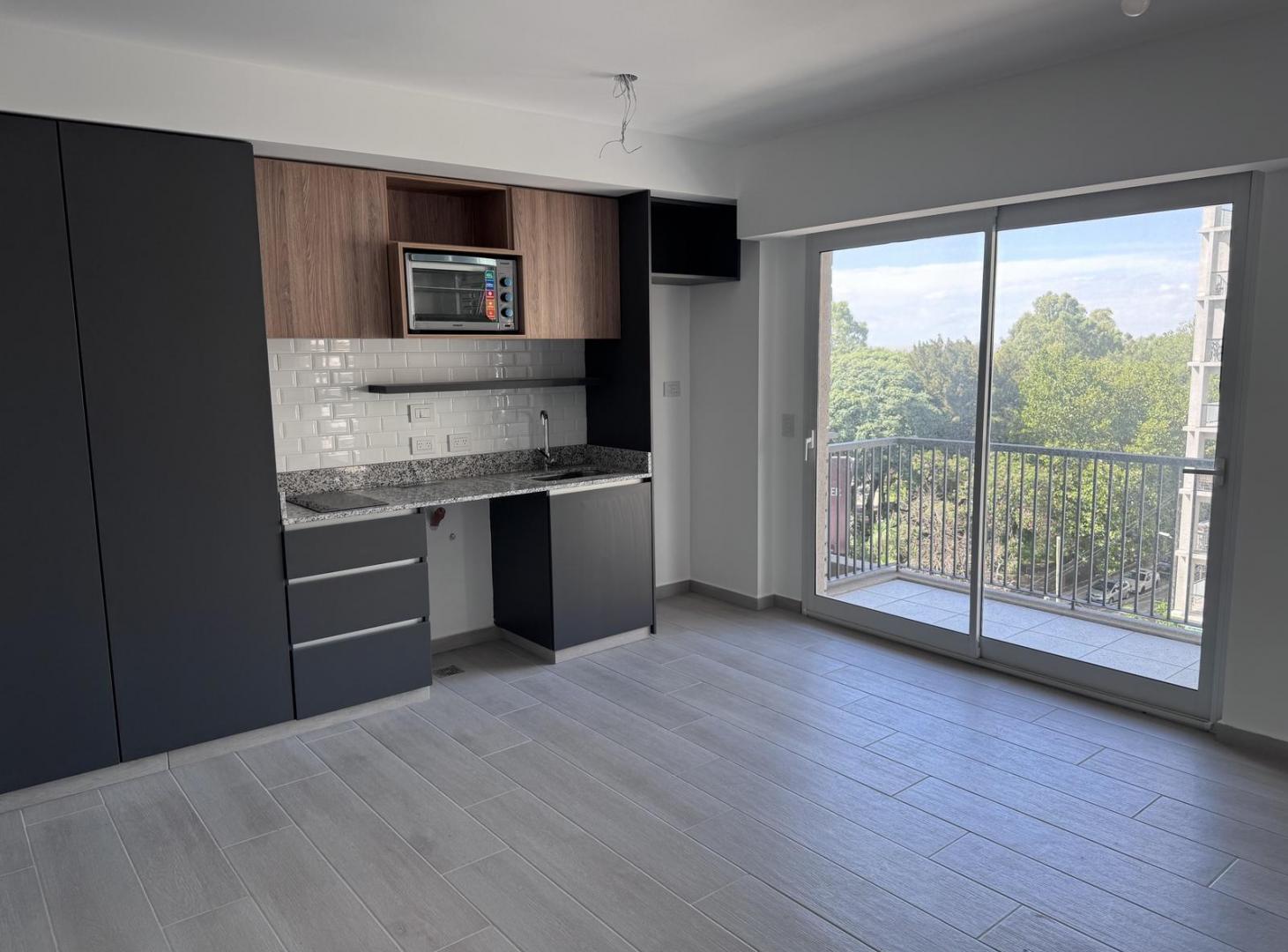 Foto de venta departamento 2 ambientes con cochera - Olivos, imagen 2