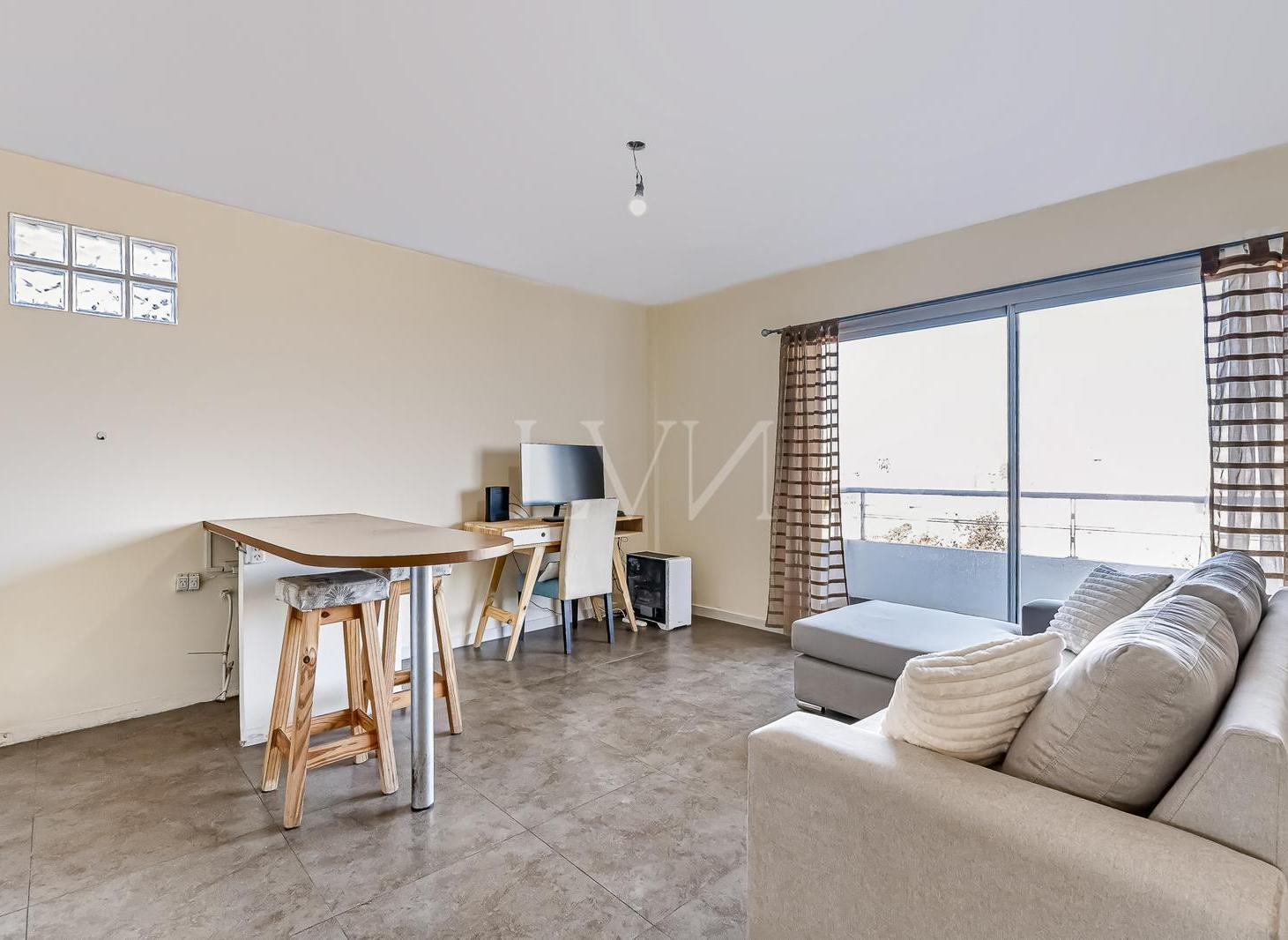 Foto de Venta departamento 2 ambientes con balcón y vista abierta Villa del, imagen 2