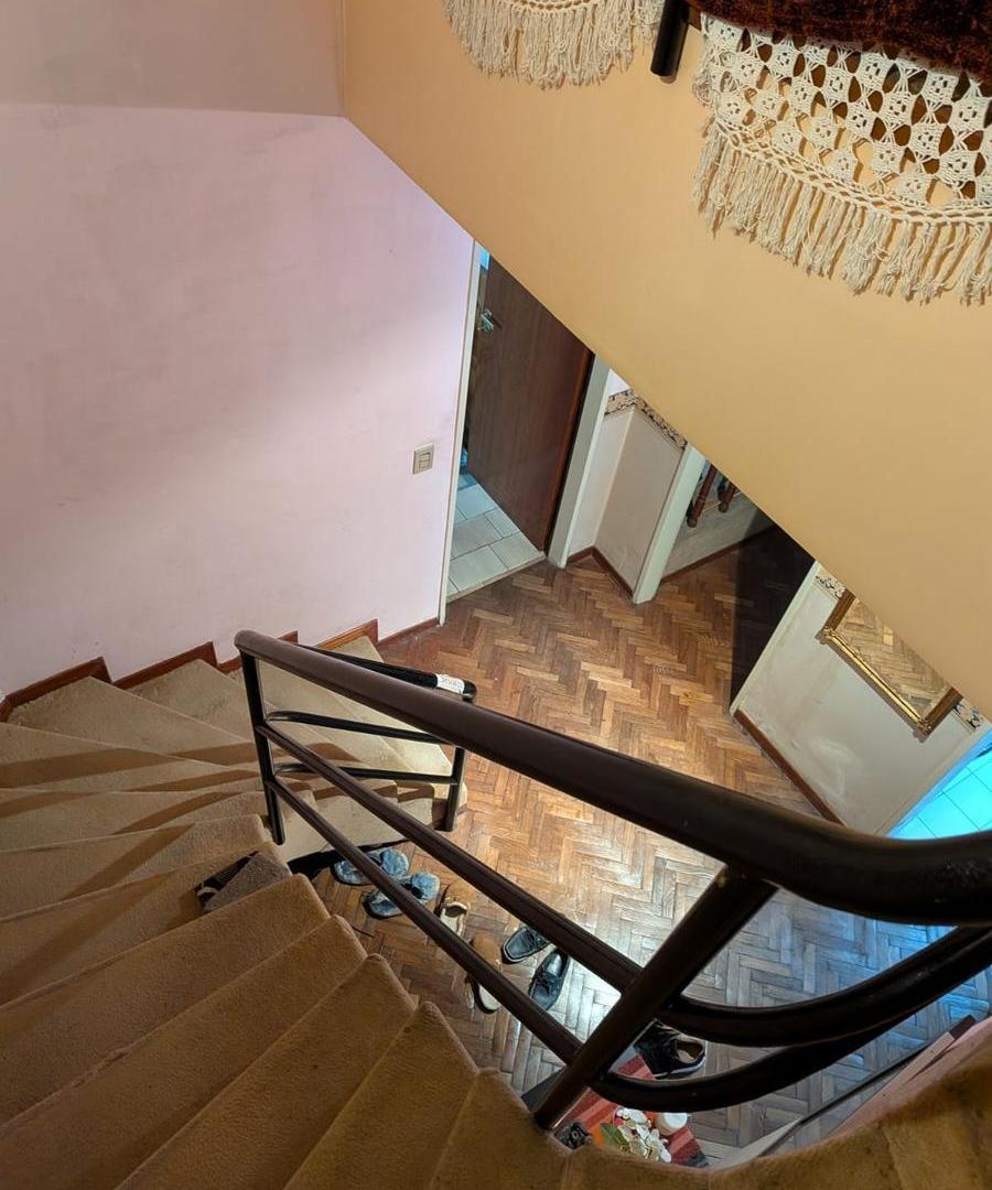 Foto de Venta Casa en Coghlan, imagen 1