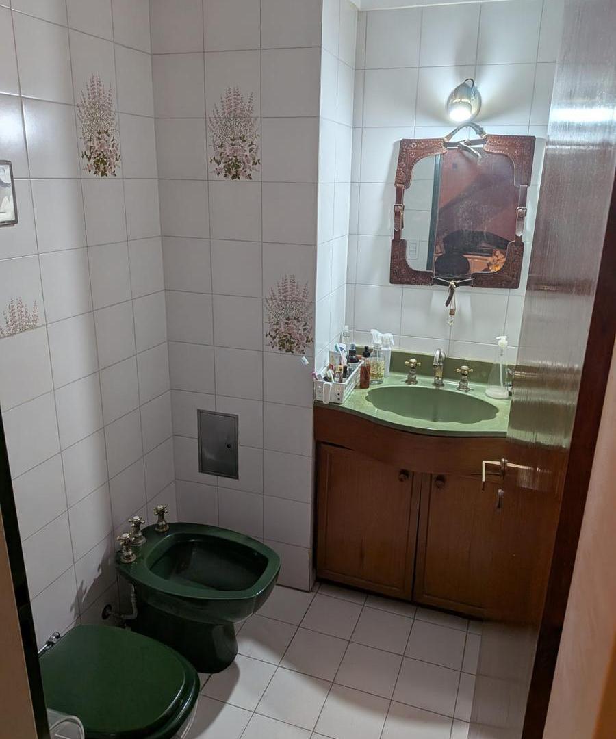 Foto de Venta Casa 5 amb en Coghlan, imagen 2
