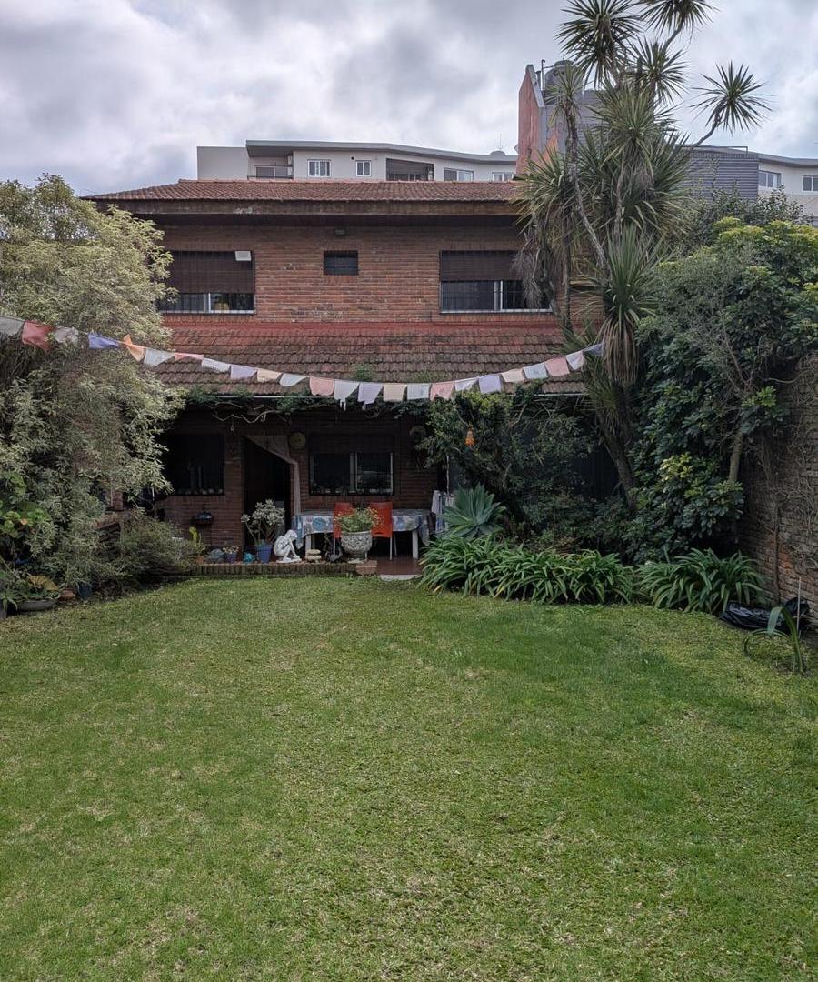Foto de Venta Casa 5 amb en Coghlan, imagen 3