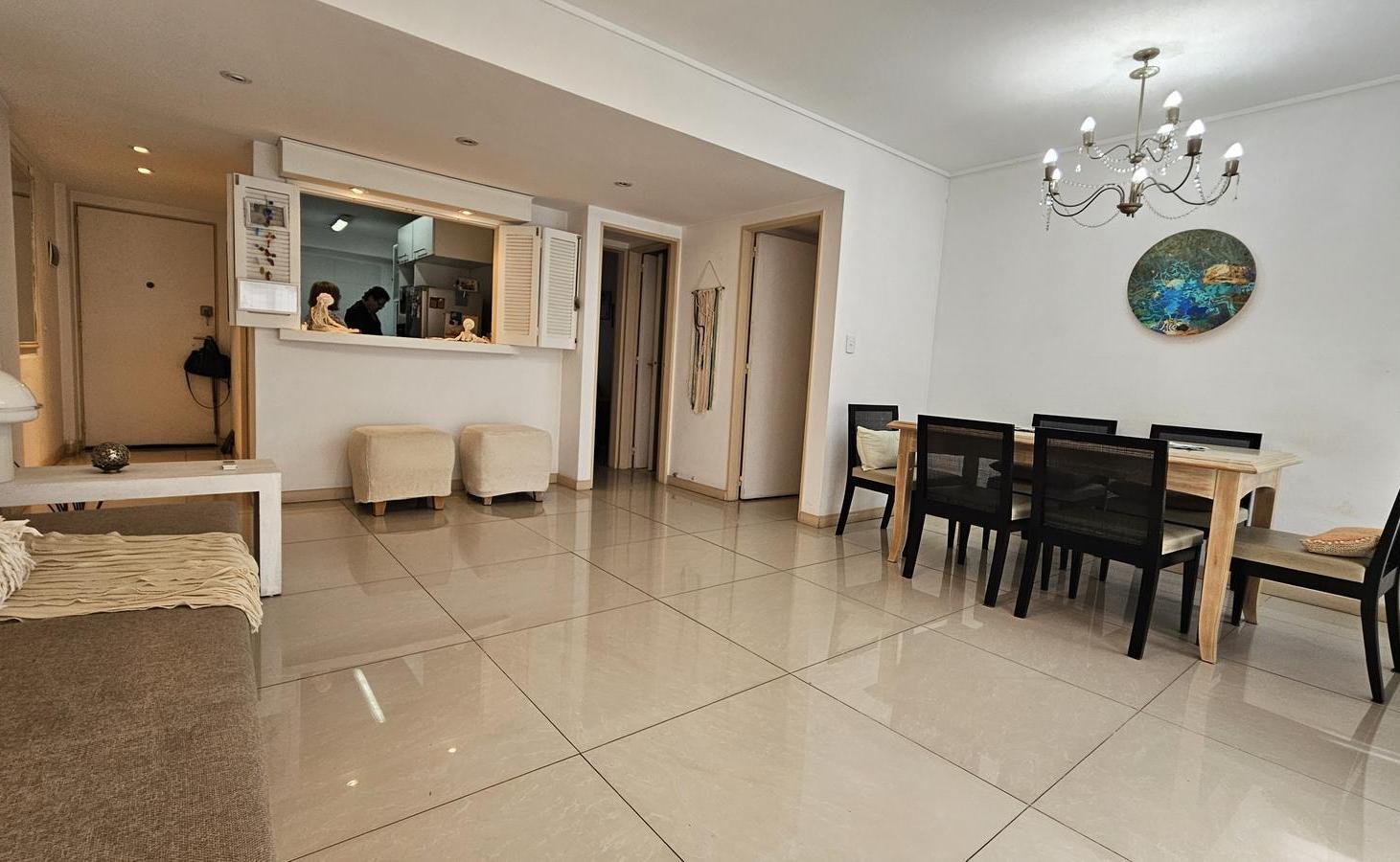 Foto de Venta Departamento de 4 ambientes renovado en Las Cañitas, imagen 5