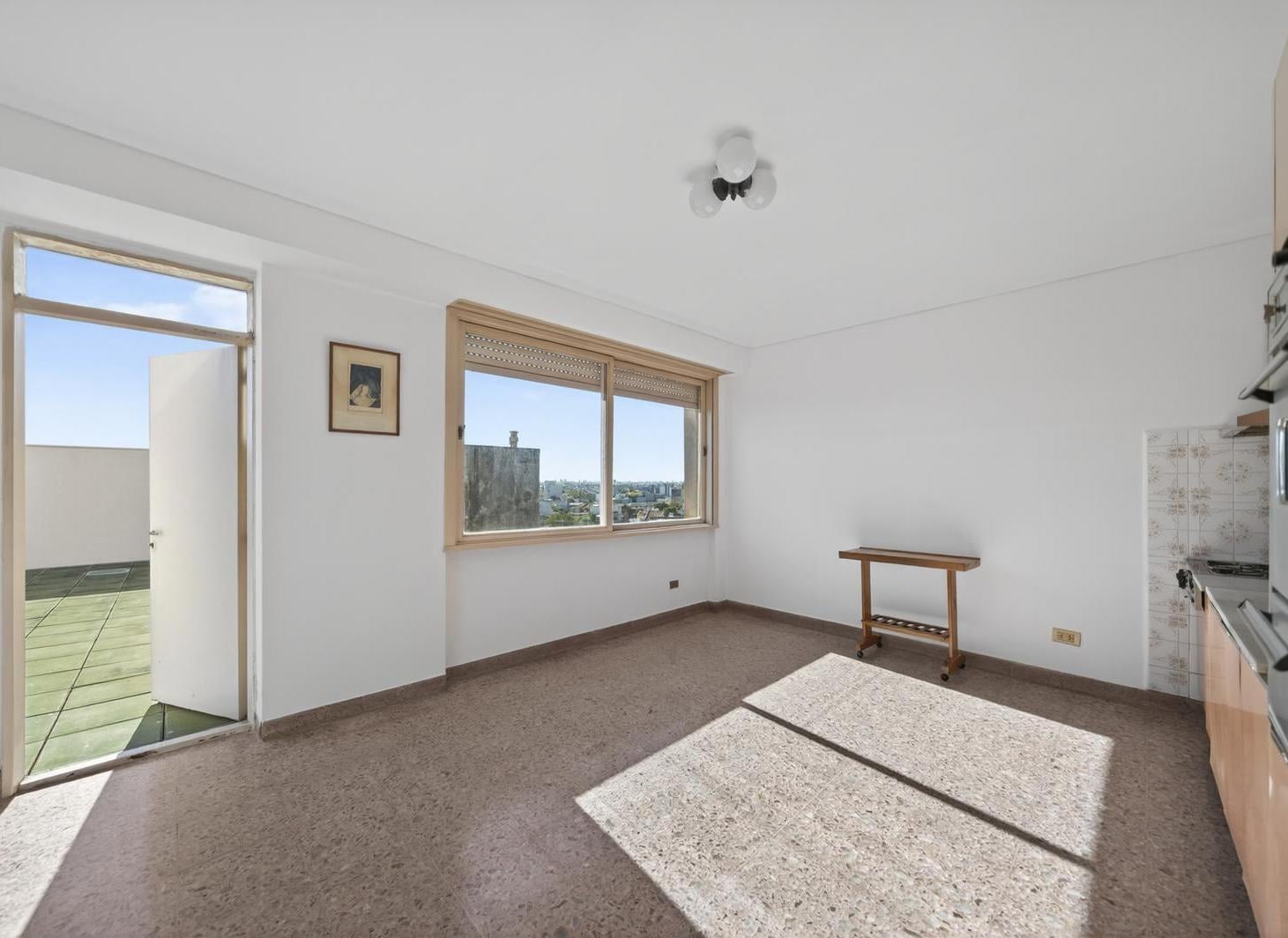 Foto de Venta depto 2 amb, sup 117 m2 con terraza propia - Piso completo en, imagen 2