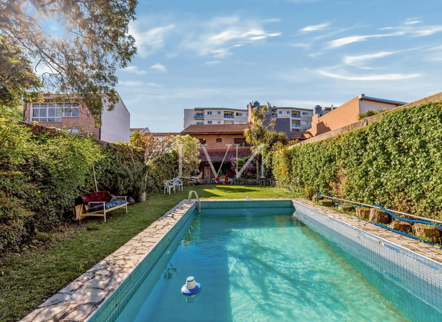 Foto de Venta Casa 5 amb en Coghlan, imagen 2