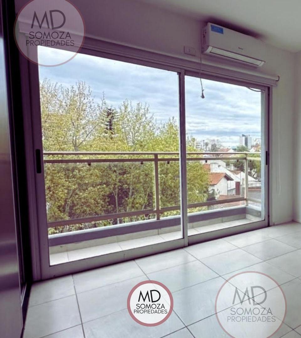 Foto de Impecable 2 Ambientes en Bernal Centro – Doble Balcón, imagen 3