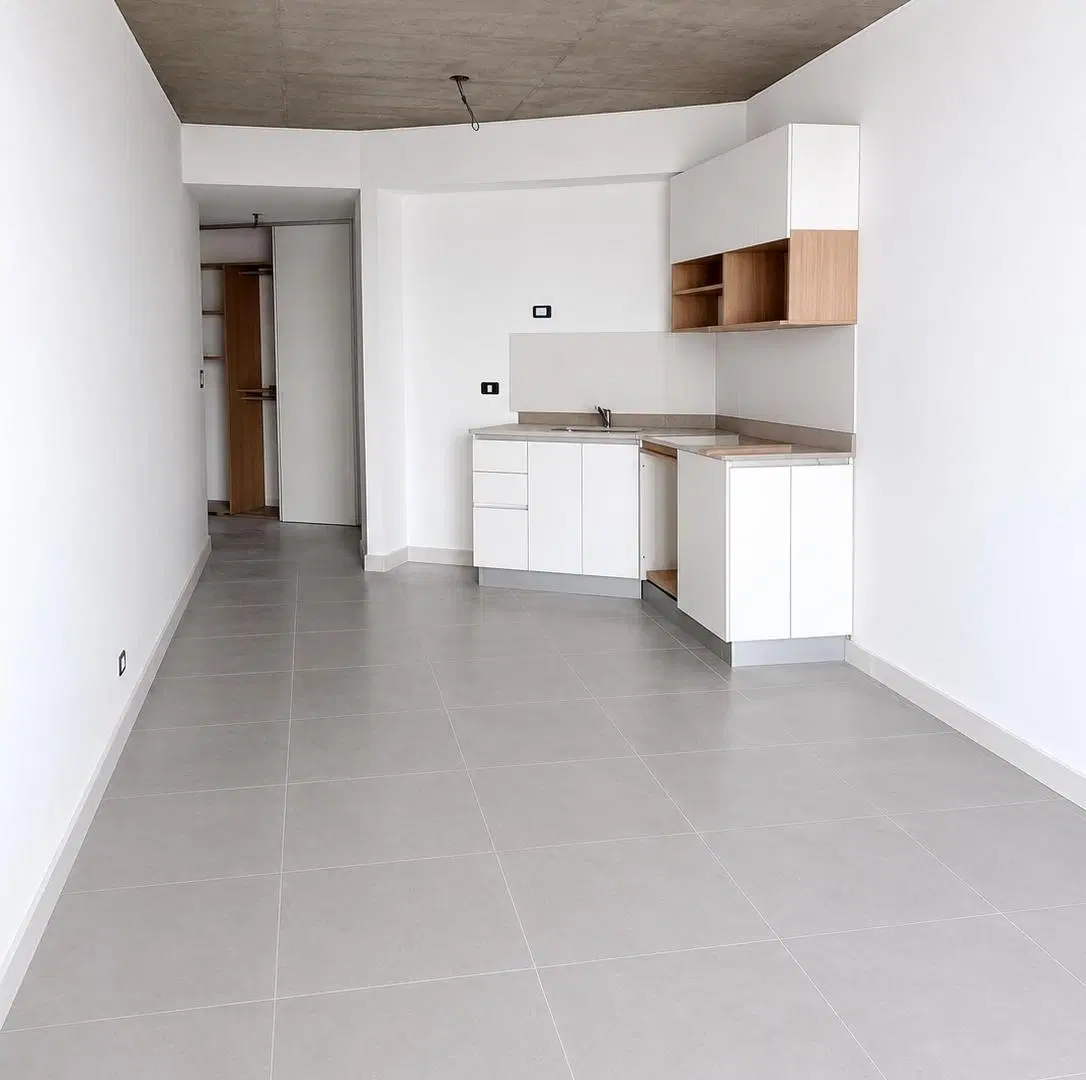 Amplios monoambientes con vista abierta y gran balcon aterrazado - Pileta piso 13 3