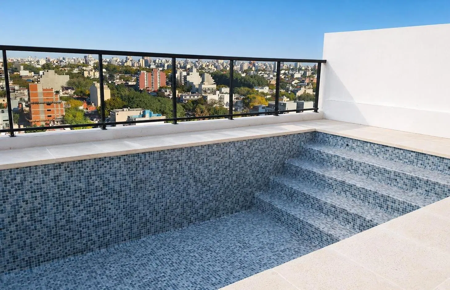 2 Ambientes con vista abierta y balcon aterrazado - Piscina y solarium piso 13 5