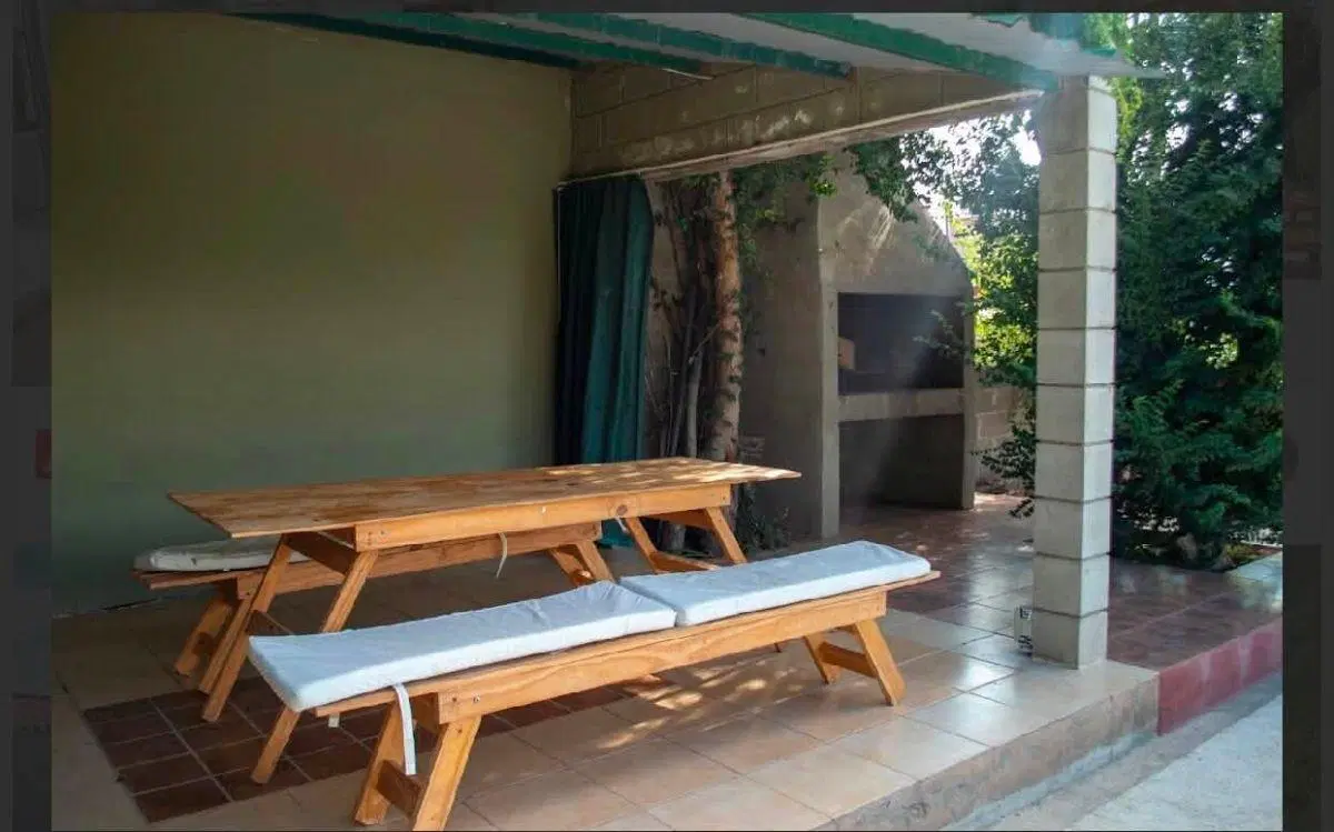 CASA DE 3 DOR 3 BAÑOS QUINCHO PILETA COCHERA 3