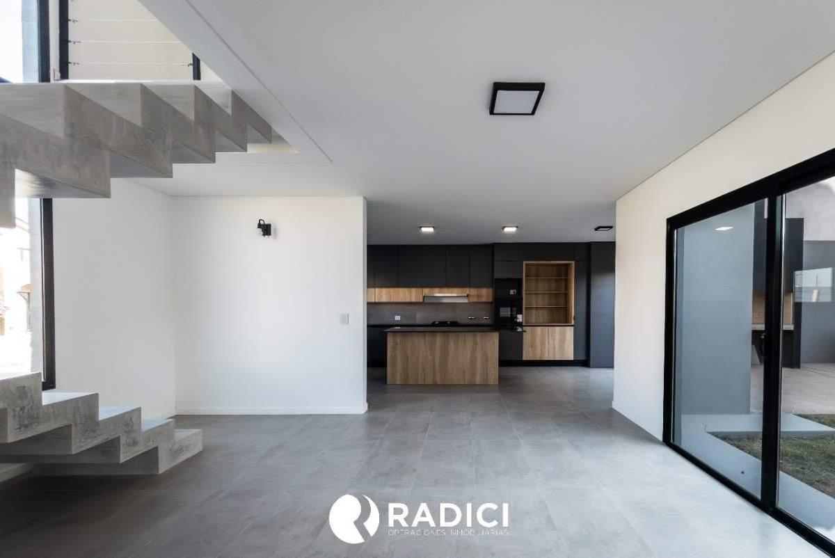 Venta Excelente Duplex en Prados de Manantiales - 3 Dorm. - Patio C Asador! Lo Vemos 4