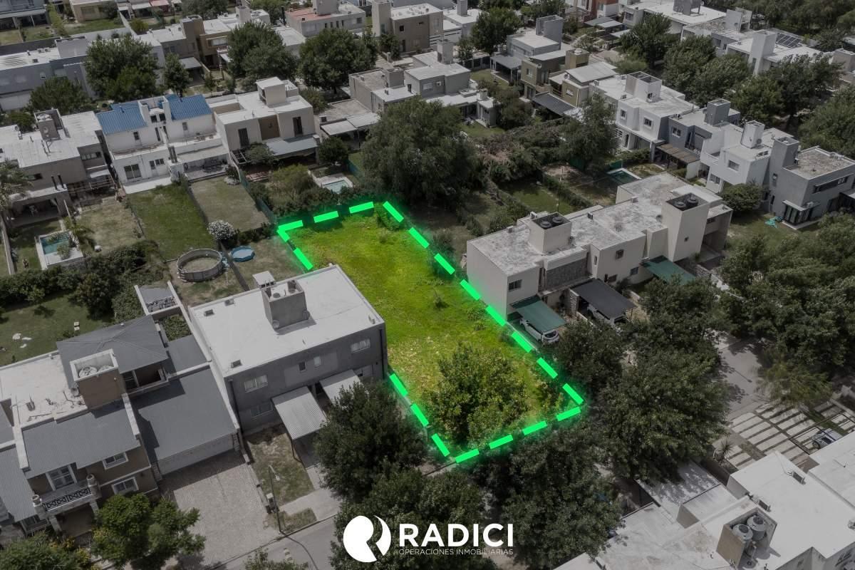 VENTA LOTE APTO DUPLEX EN B LA CATALINA! - LA MEJOR UICACION A METROS DE INGRESO PRINCIPAL! LO VAS A