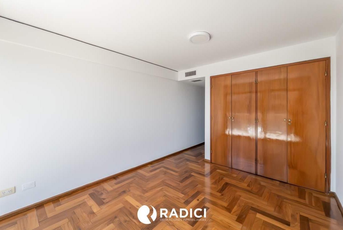 Venta Gran Departamento en Torres de Plaza España! La Mejor Ubicacion y Espectacular Vista! 1