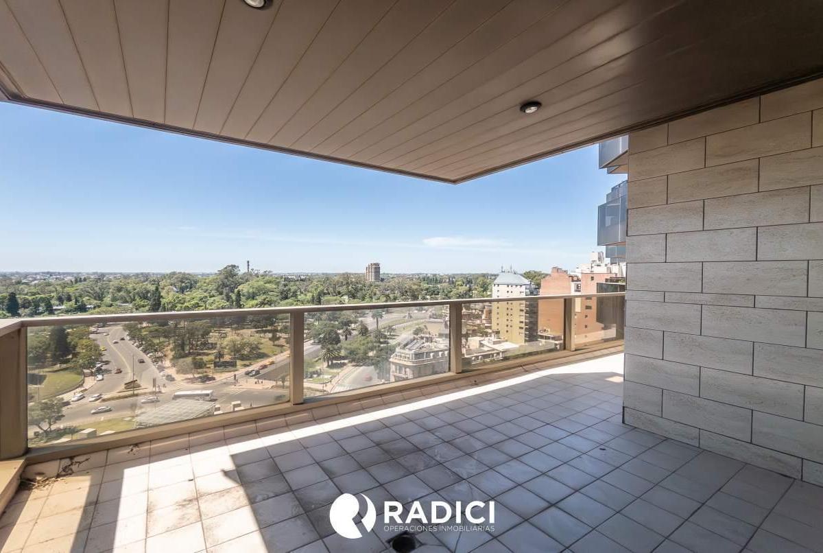 Venta Gran Departamento en Torres de Plaza España! La Mejor Ubicacion y Espectacular Vista! 3