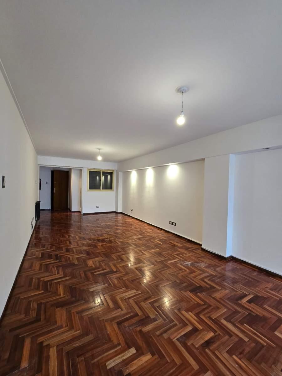 Venta Gran Departamento de 3 Dorm. con Cochera en Nueva Cordoba a m de Parque Sarmiento! 1