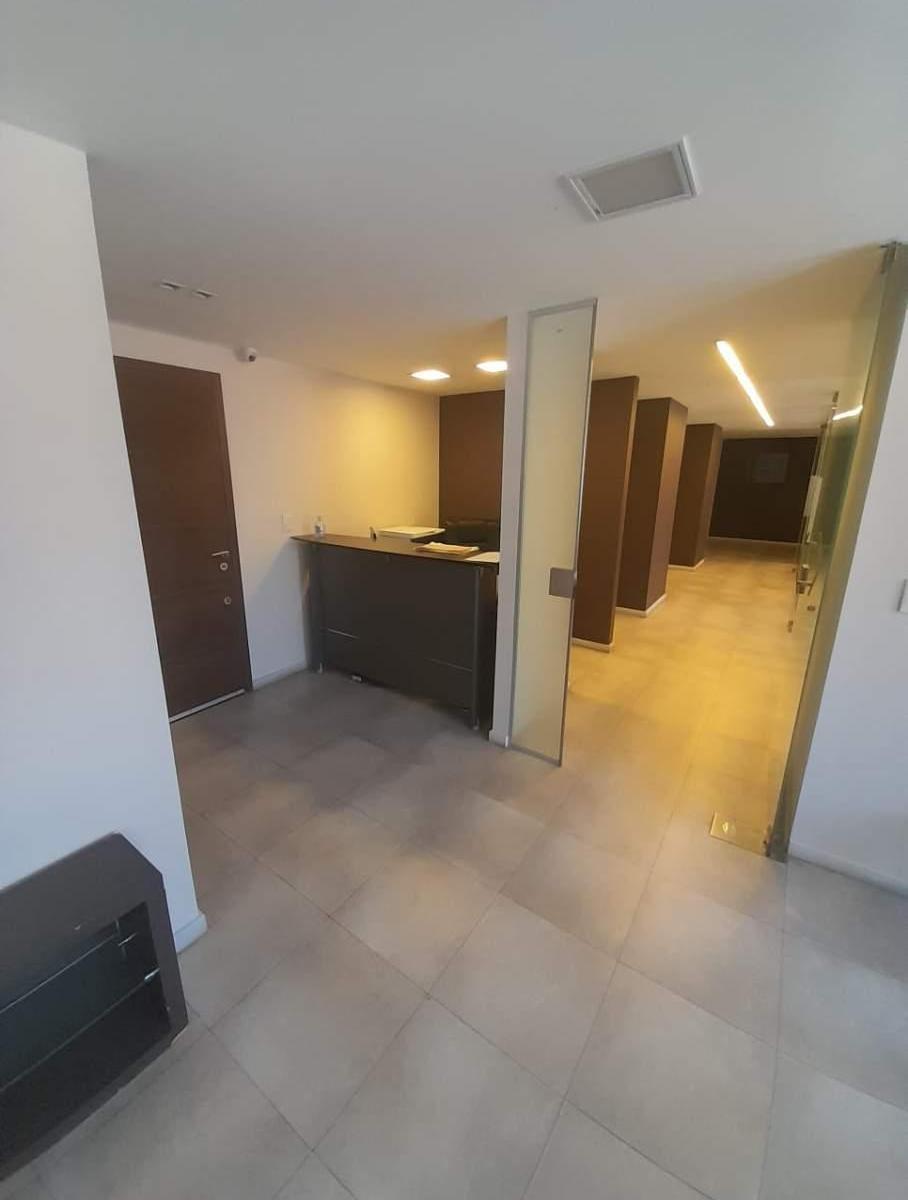 Venta Piso de Oficinas en El Micro Centro de Cordoba - Recicladas y en Oportunidad! La Vemos? 4