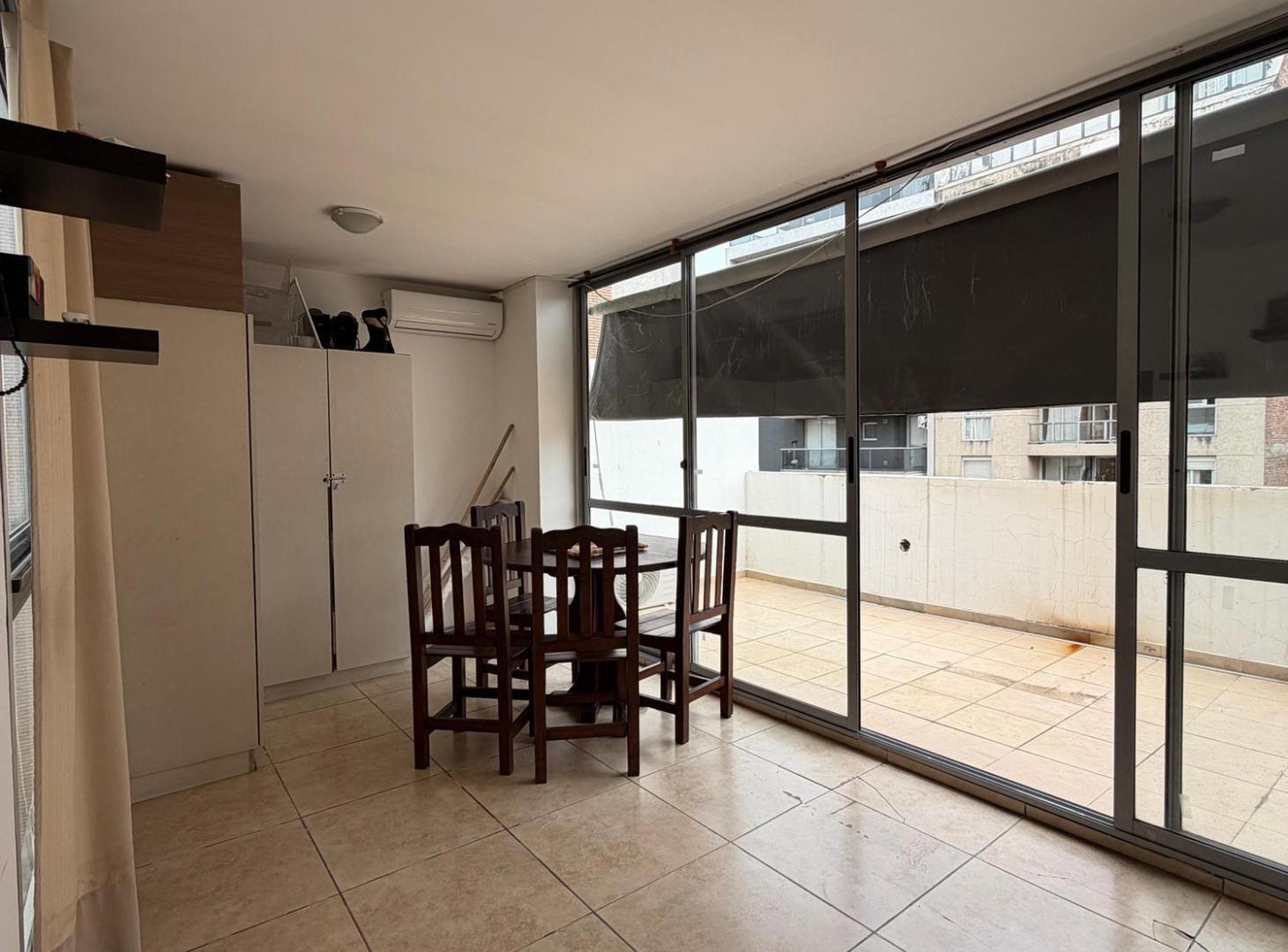 Foto de VENTA DEPARTAMENTO DE 1 DORMITORIO CON COCHERA EN NUEVA CORDOBA!!, imagen 2