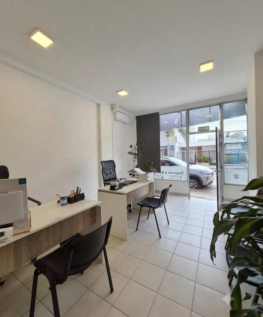 SE VENDE LOCAL COMERCIAL EN GENERAL PAZ, AL LIMITE DE BARRIO JUNIORS- IDEAL INVERSORES 2