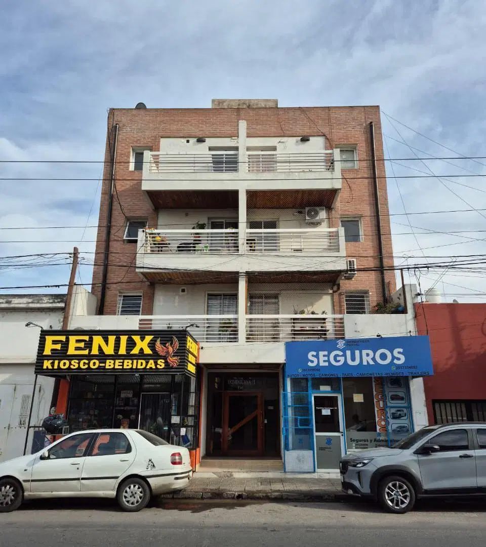 SE VENDE LOCAL COMERCIAL EN GENERAL PAZ, AL LIMITE DE BARRIO JUNIORS- IDEAL INVERSORES 5