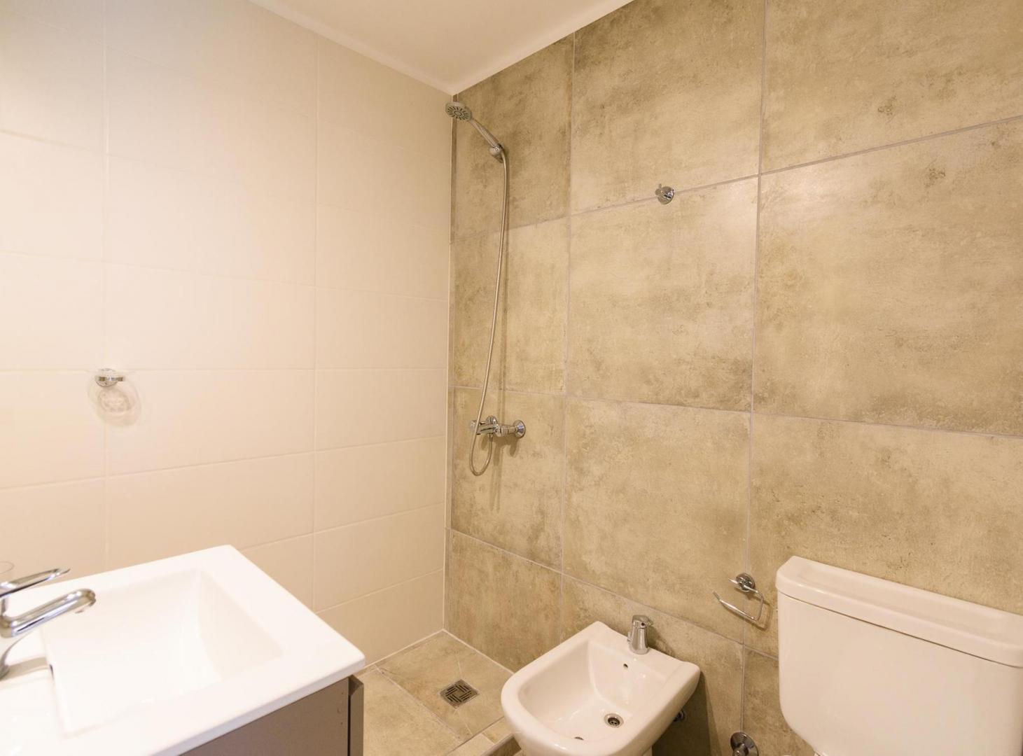 Foto de SE VENDE DUPLEX A ESTRENAR DE 2 DORMITORIOS CON TERRAZA PROPIA Y ASADOR, imagen 5