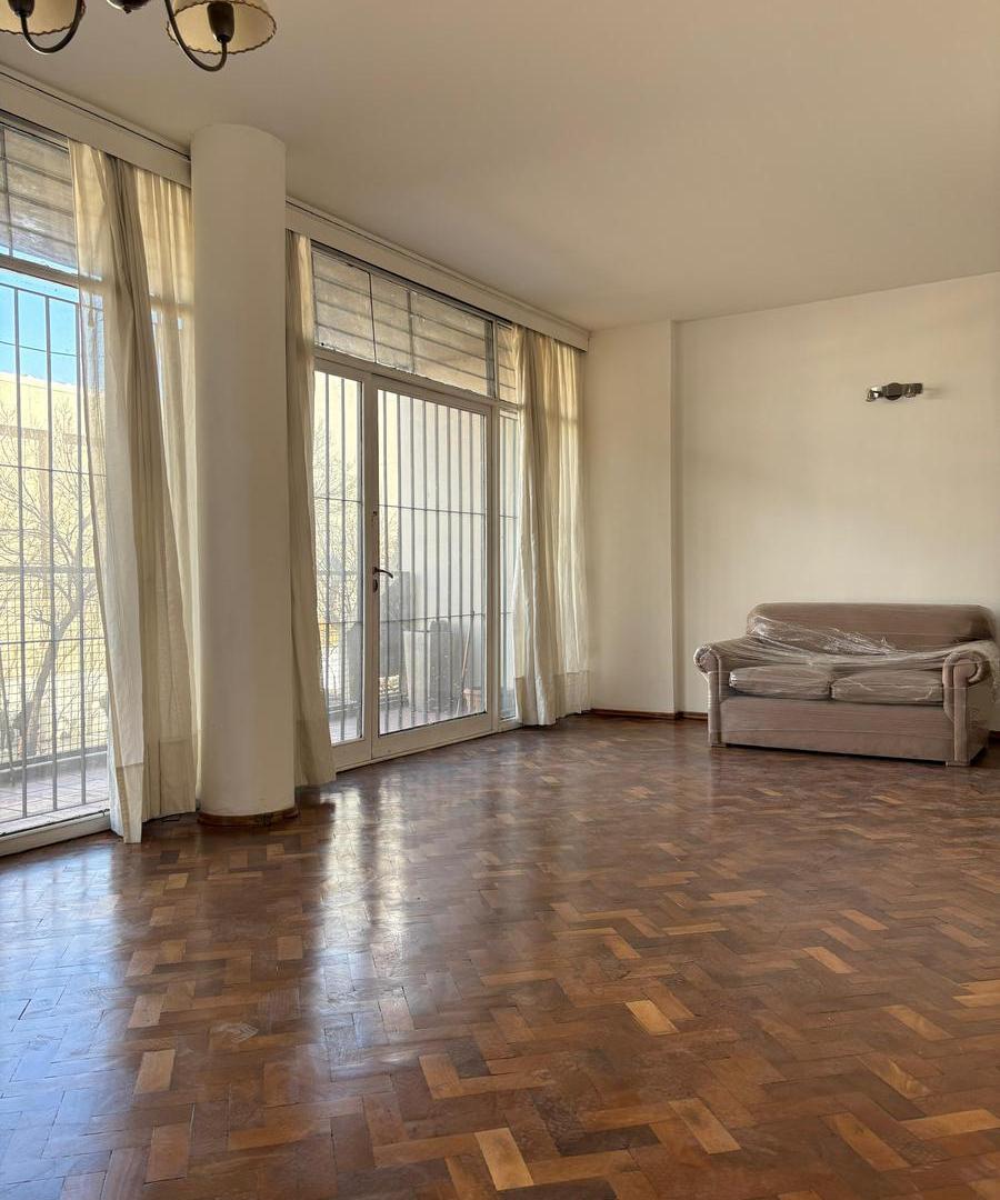 Foto de VENTA DEPARTAMENTO DE PISO COMPLETO EN EL CENTRO, imagen 4