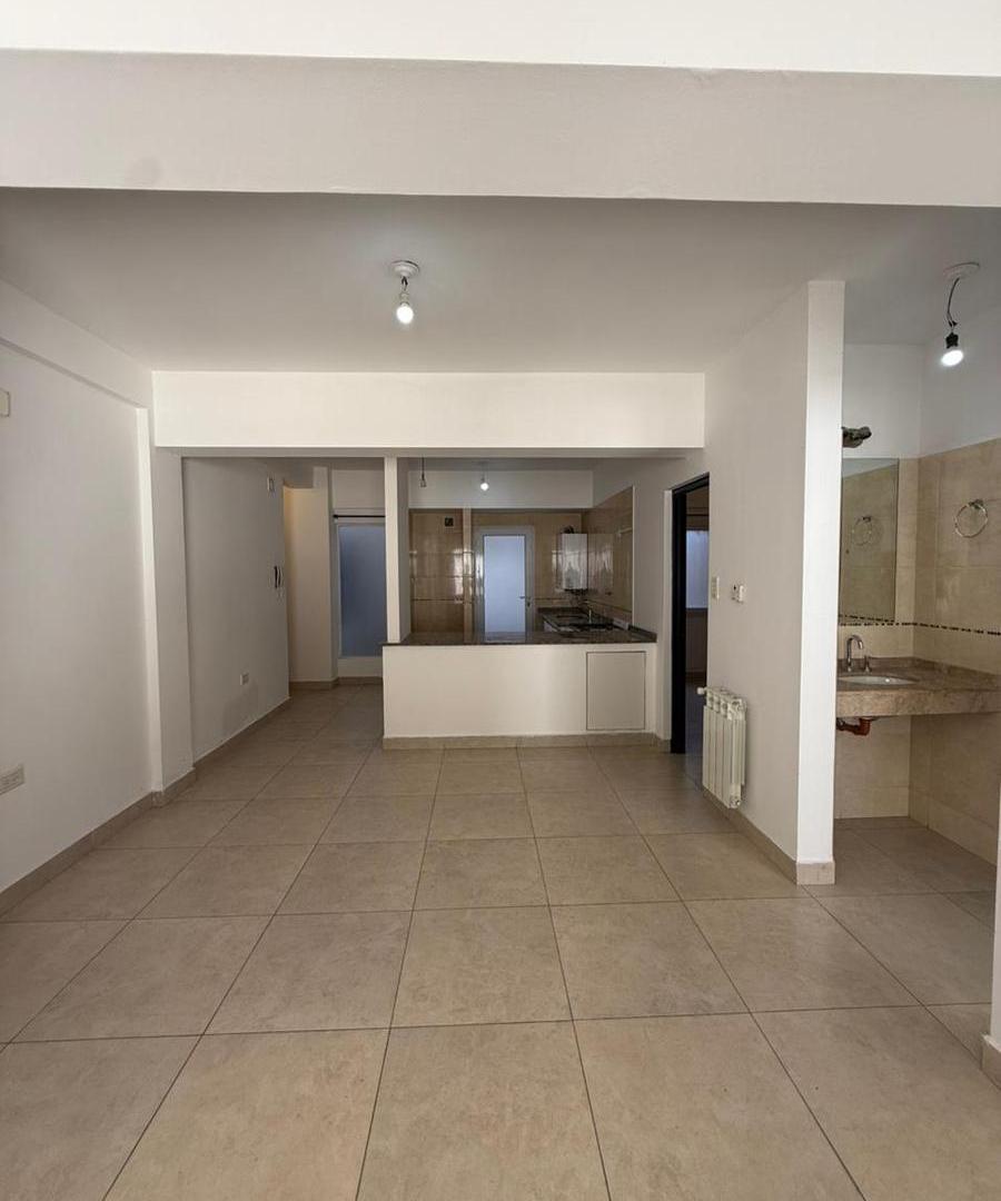 Venta de Departamento de 2 Dormitorios, Planta Baja, calle Aniceto Latorre al 700, Salta Capital