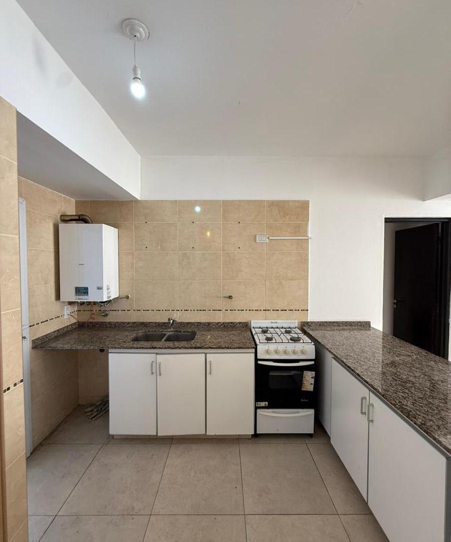 Foto de Venta de Departamento de 2 Dormitorios, Planta Baja, calle Aniceto, imagen 3