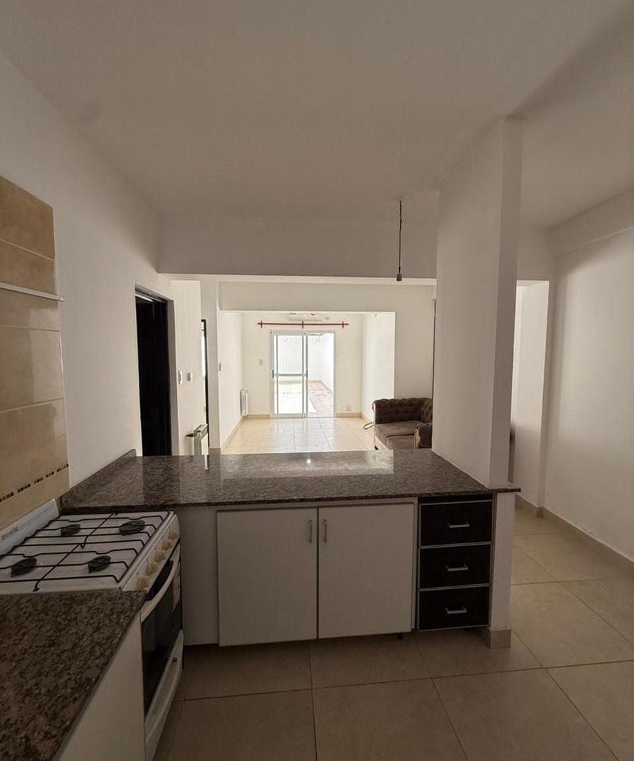 Foto de Venta de Departamento de 2 Dormitorios, Planta Baja, calle Aniceto, imagen 4