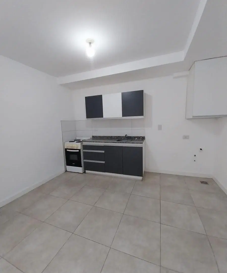 Alquiler de Departamento de 2 Dormitorios en Independencia al 800, Salta Capital 5