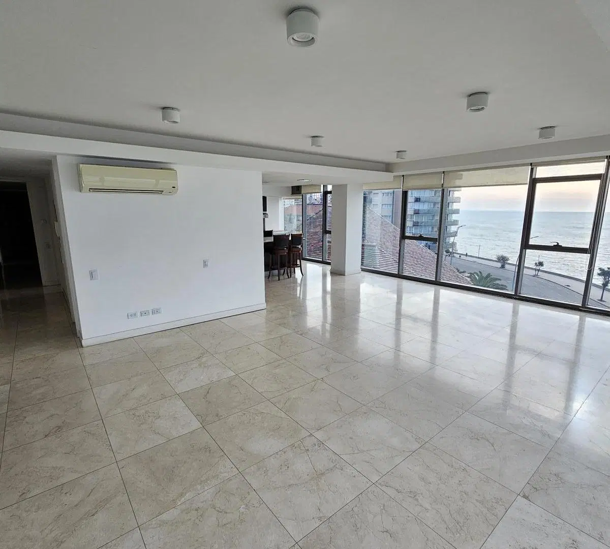 Exclusivo Semipiso 4 amb con privilegiada vista al mar 2