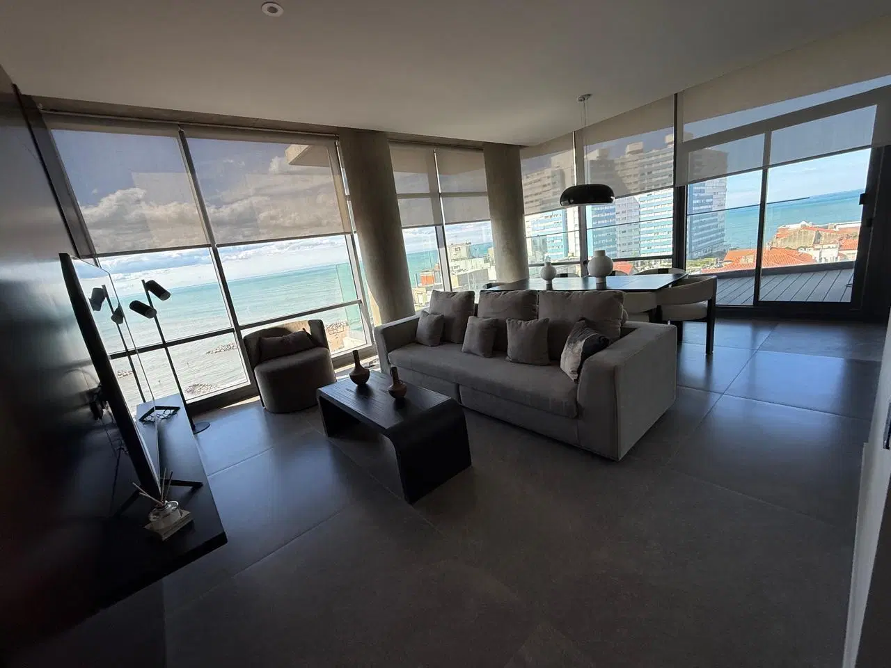 Amplio 3 Ambientes exclusivo en Varese 1