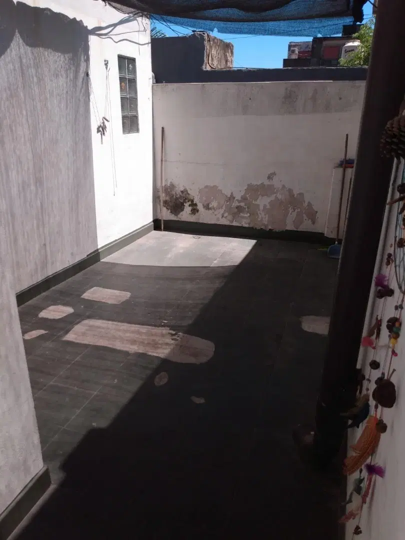DPTO 2 AMB. 1ER PISO CONTRAFRENTE 5