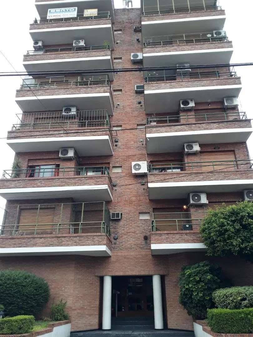 DPTO 2 AMB. CFRENTE 3