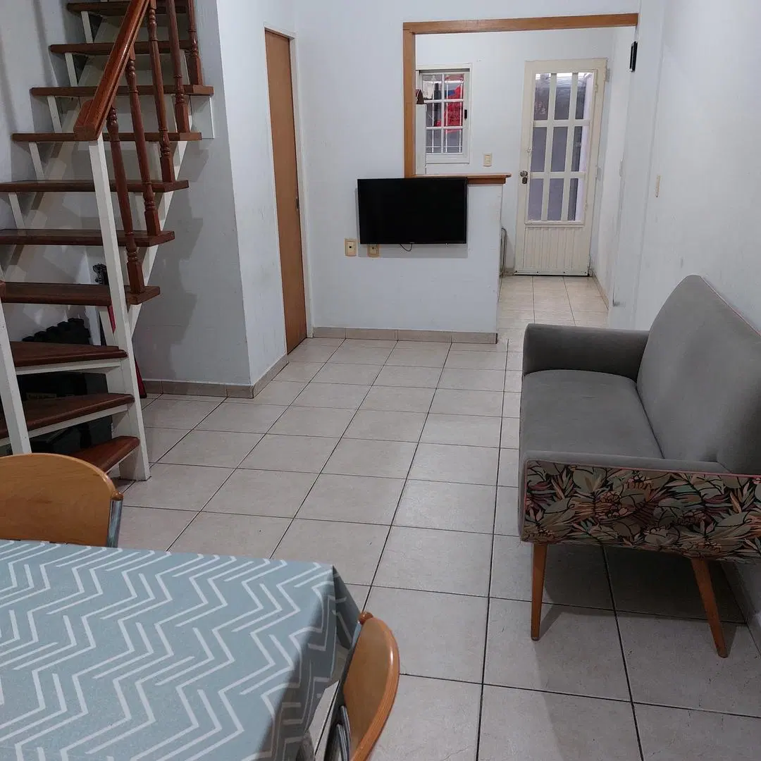TRIPLEX AL FRENTE APTO CREDITO 1