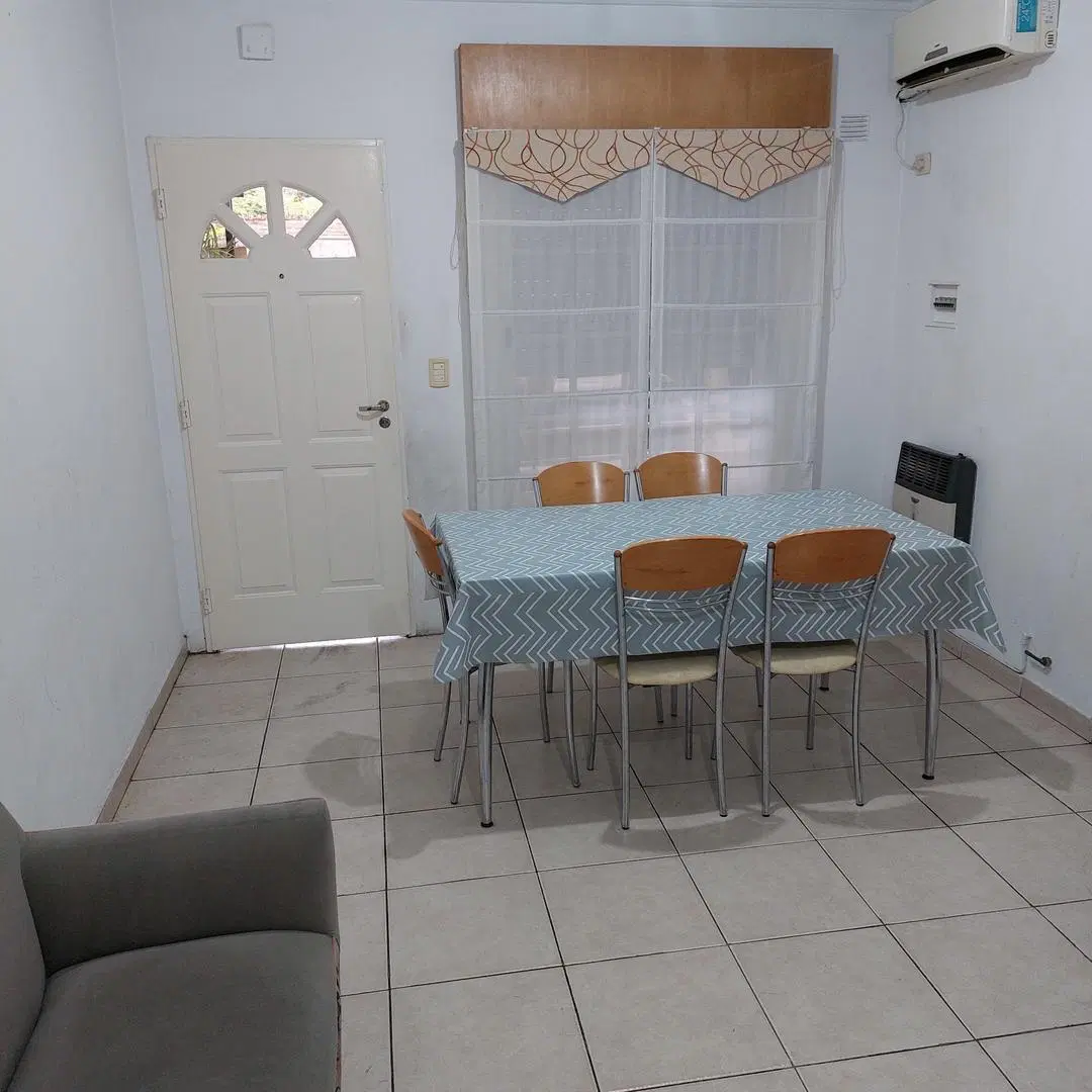TRIPLEX AL FRENTE APTO CREDITO 3
