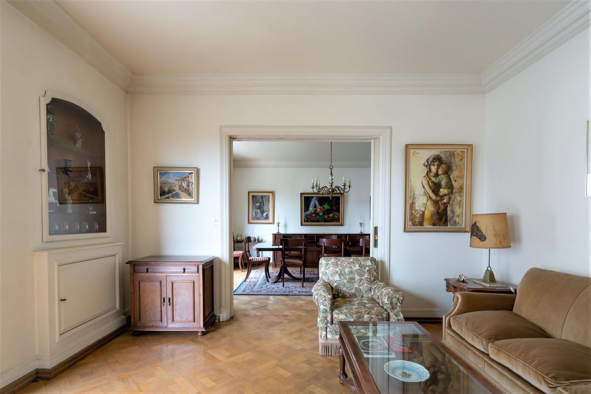 Venta - Piso Alto Exclusivo - Recoleta - Prime Location - 4 Dorm. - 2 Cocheras 5