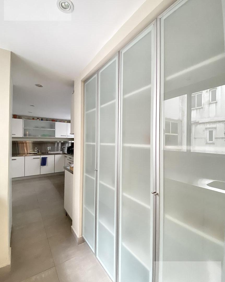 Foto de Departamento-Alquiler-Piso Alto Renovado-2 Suites-Cochera-RESERVADO, imagen 4