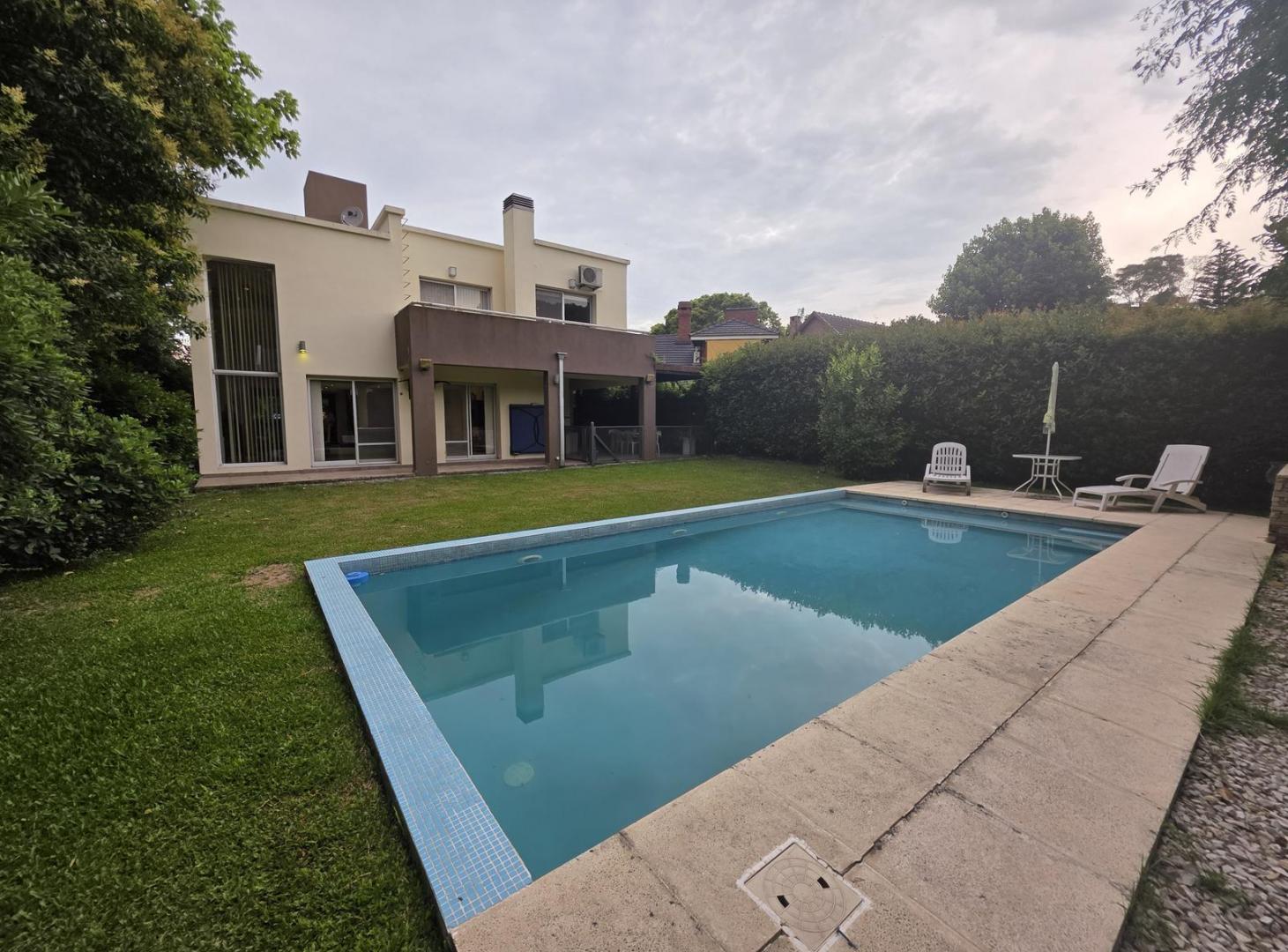 Casa en Club El Carmen