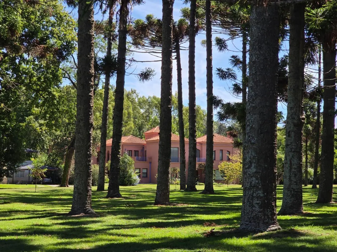 Casa en Abril Club De Campo 3