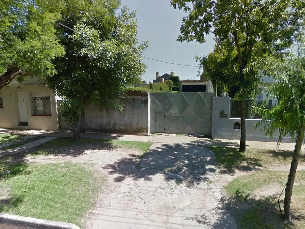 Terreno - Quilmes sobre Guido cerca del Colegio Saint George's y Country New Field 4
