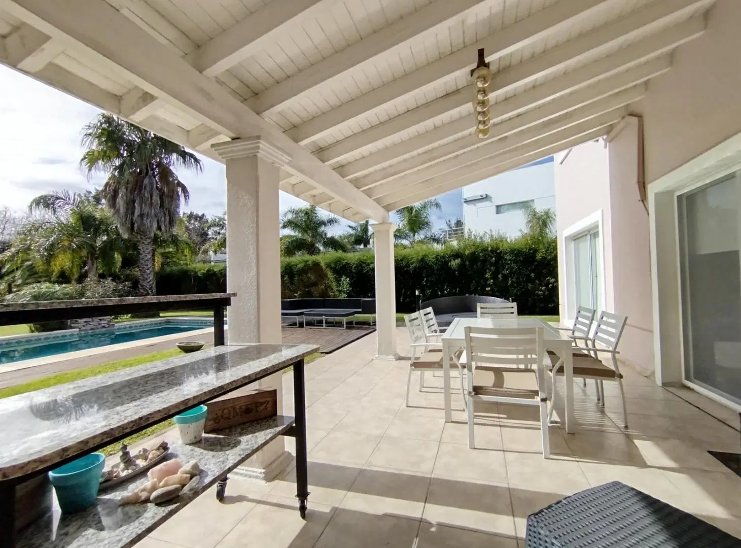 Casa en Abril Club De Campo 2