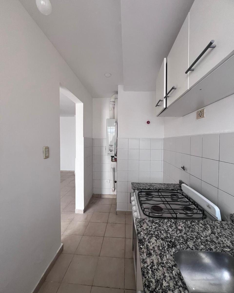 Departamento 2 Dorm., Alberdi, Patio y Asador. 3