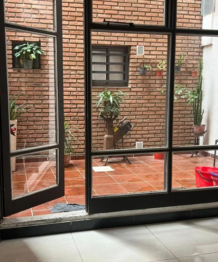 Venta Dpto Pb En Alberdi, Caserros 1100, Con Patio! 2