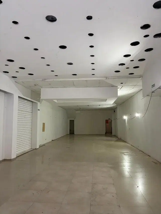 Alquiler Local Comercial 380 M2 Centro De Córdoba (Rivera Indarte) 3