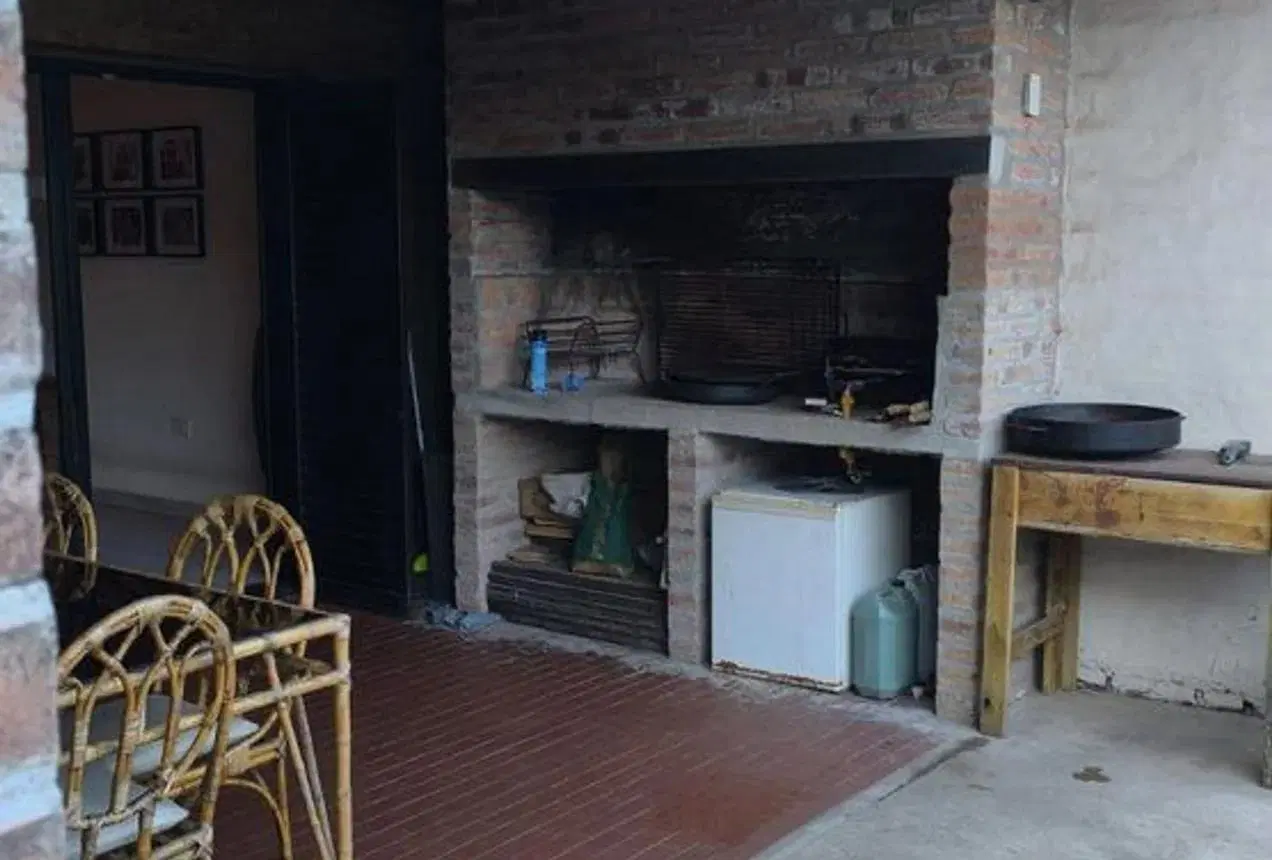Dúplex De 4 Dormitorios Con Patio, Pileta Y Quincho En Urca Apto Crédito 2
